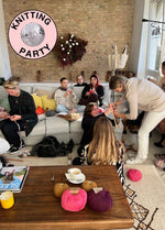 Friendsgiving Knitting Party Kit - Knit Matching Scarves