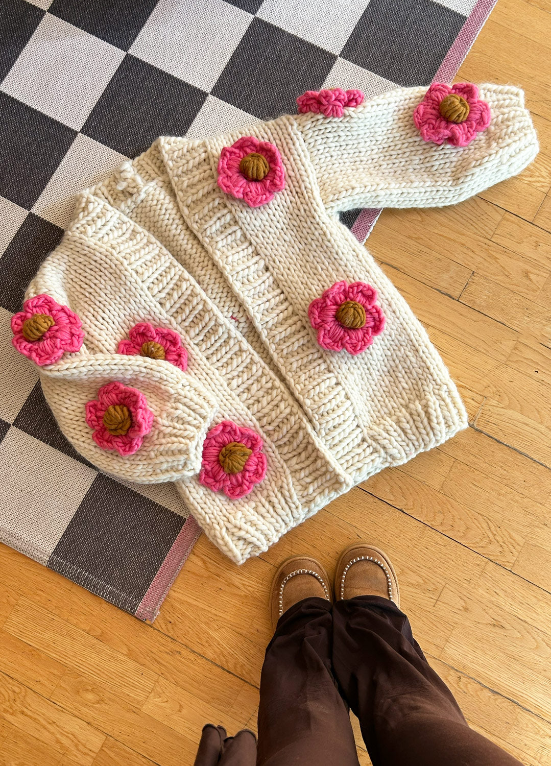 Simone Cardigan Kit Spring Flowers Edition - Yummy Yarn Version